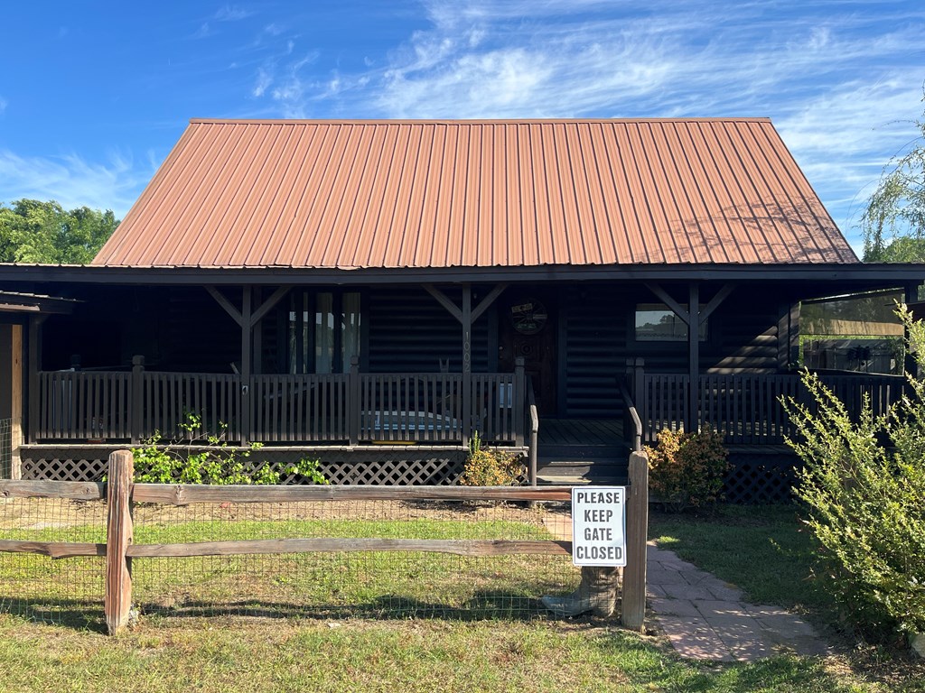 1002 Doc Darbyshire Road, Norman Park, Georgia 31771, 6 Bedrooms Bedrooms, ,6 BathroomsBathrooms,Multi-unit,For Sale,Doc Darbyshire Road,915700