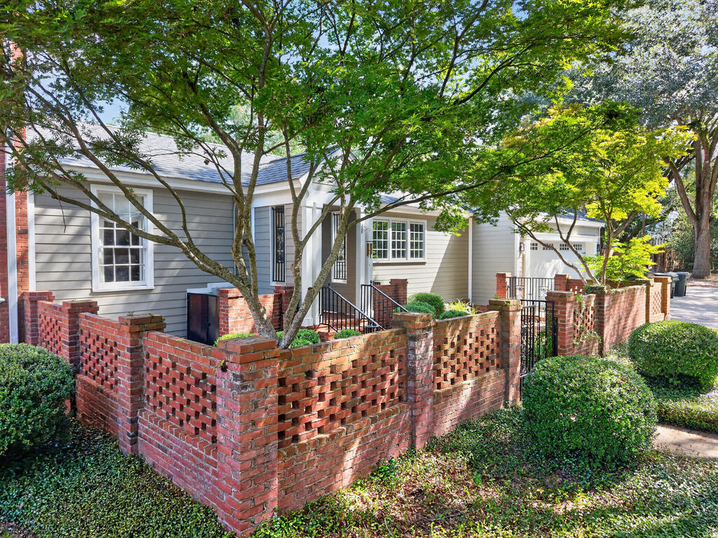 20 Oak Lane, Moultrie, Georgia 31768, 4 Bedrooms Bedrooms, ,4 BathroomsBathrooms,Single Family,For Sale,Oak Lane,915952