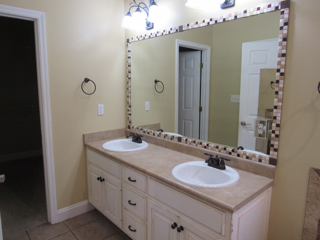 150 Friendship Trail, Moultrie, Georgia 31788, 4 Bedrooms Bedrooms, ,2 BathroomsBathrooms,Single Family,For Sale,Friendship Trail,915637