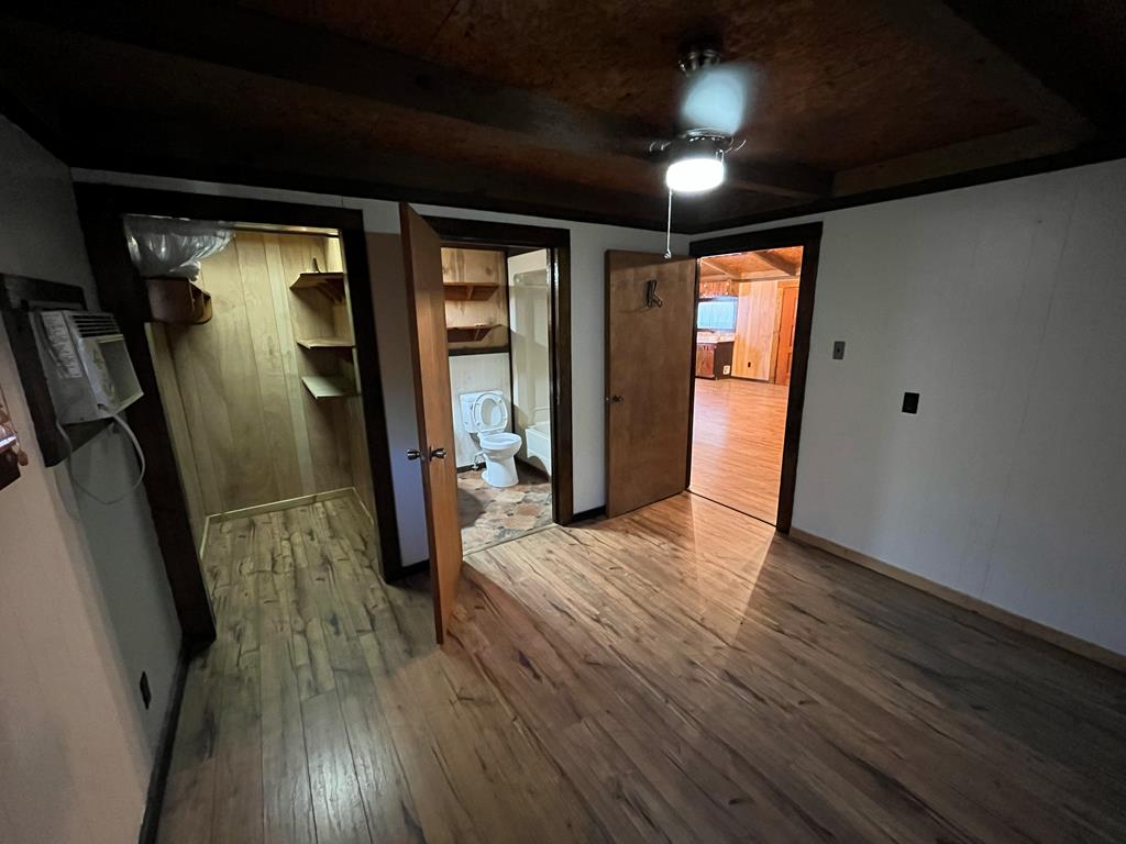 1002 Doc Darbyshire Rd, Norman Park, Georgia 31771, ,Residential,For Sale,Doc Darbyshire Rd,915696