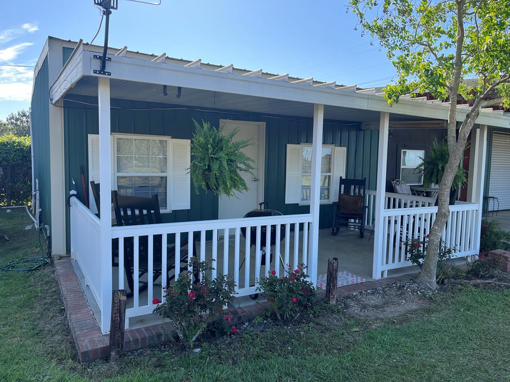 1002 Doc Darbyshire Rd, Norman Park, Georgia 31771, ,Residential,For Sale,Doc Darbyshire Rd,915696